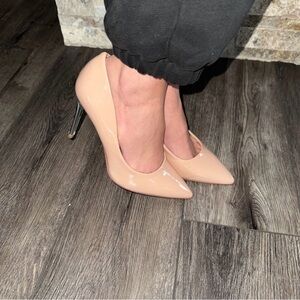Women’s nude patent leather heels size 8